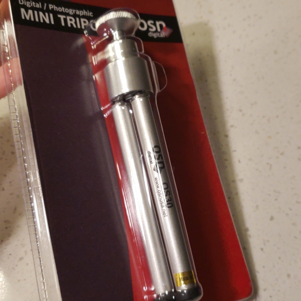 Mini-Tripod - Picture 2 of 8